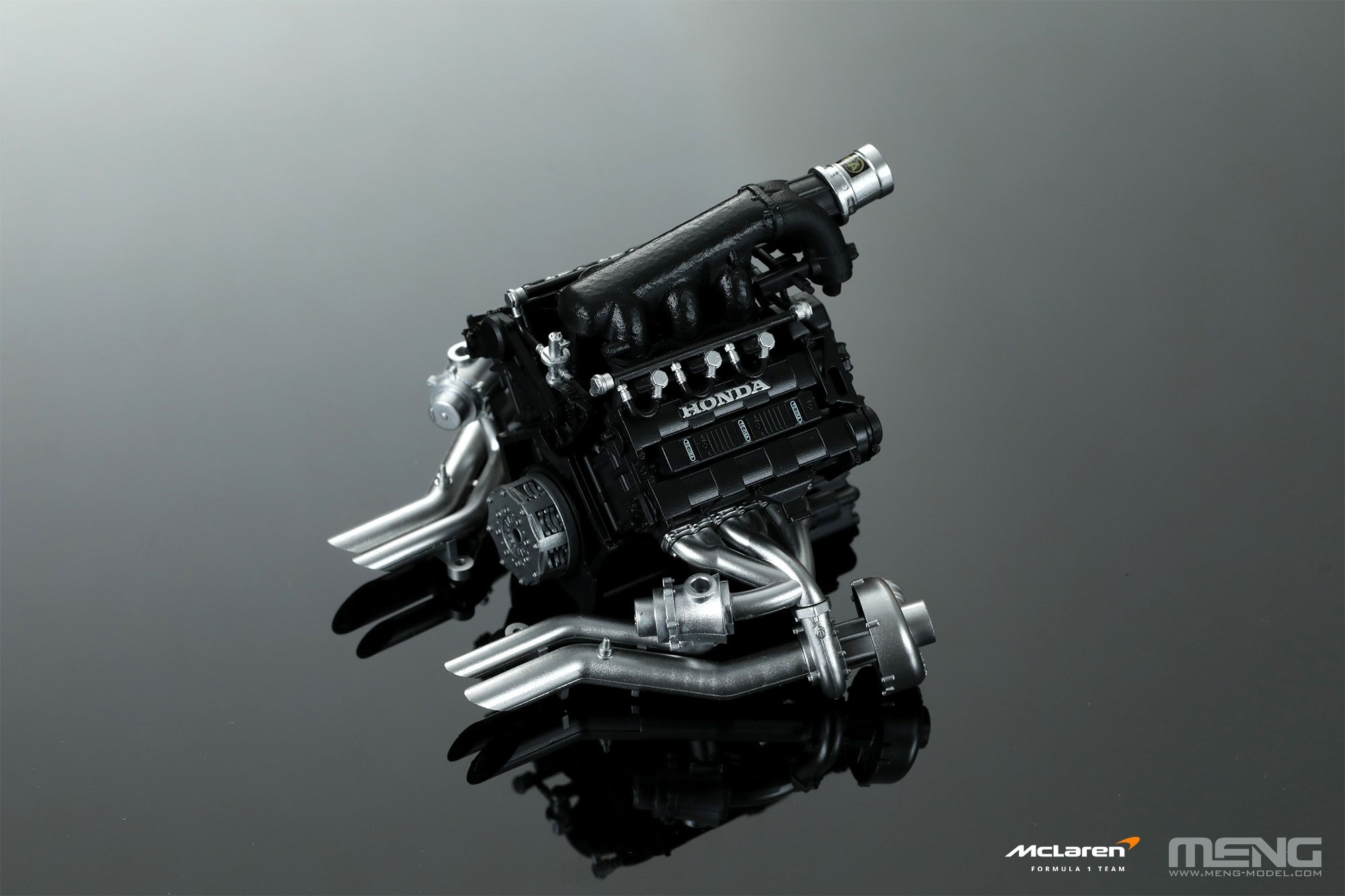 The RA168E 1.5L V6 turbocharged engine is realistically replicated with finely painted parts.